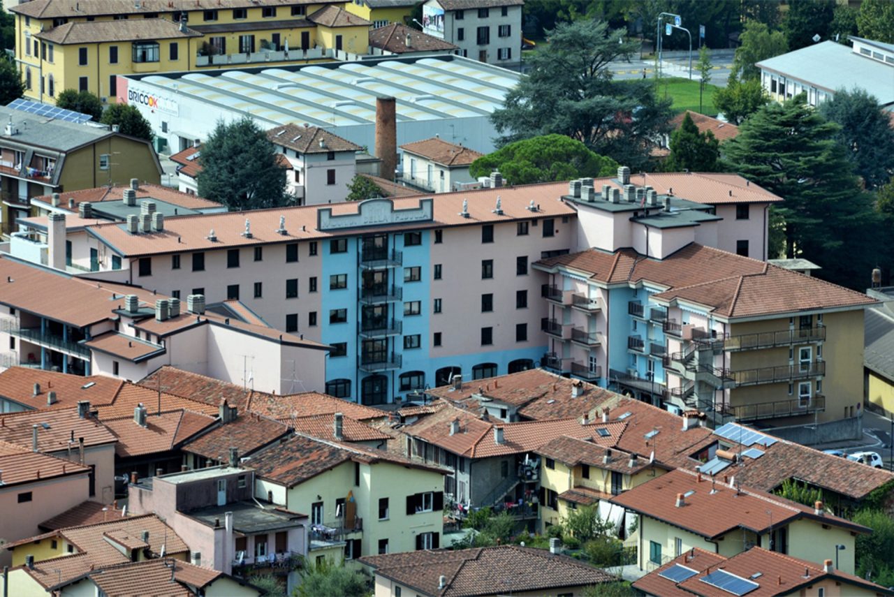 Finalmente riaprono le case di riposo: ecco le regole di accesso