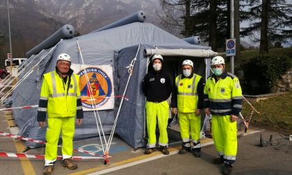 Protezione civile di Calusco fuori dagli ospedali FOTO