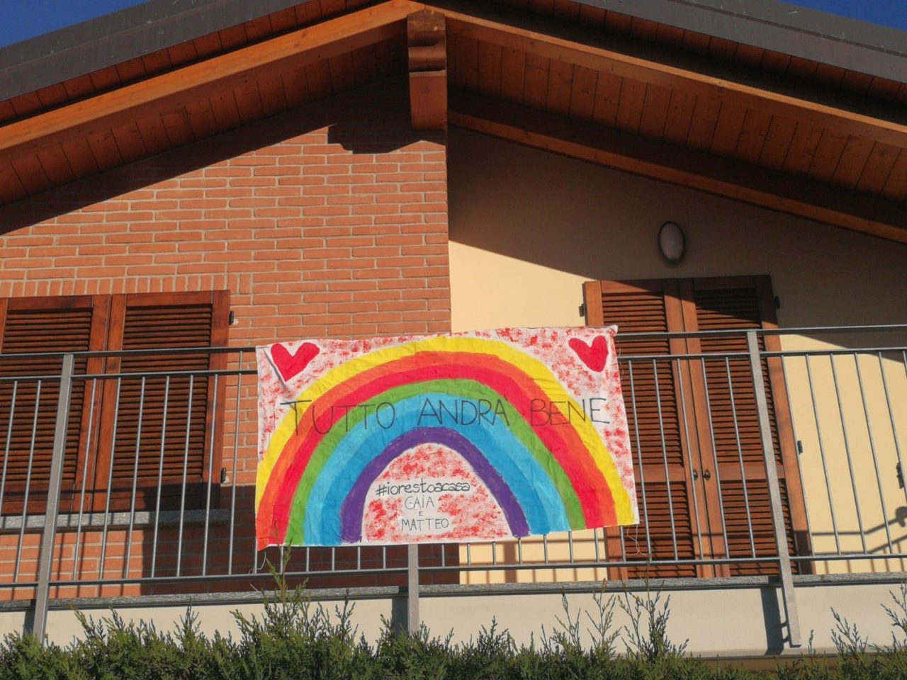 “Coloriamo Valgreghentino”: l’iniziativa per “combattere” il Coronavirus FOTO