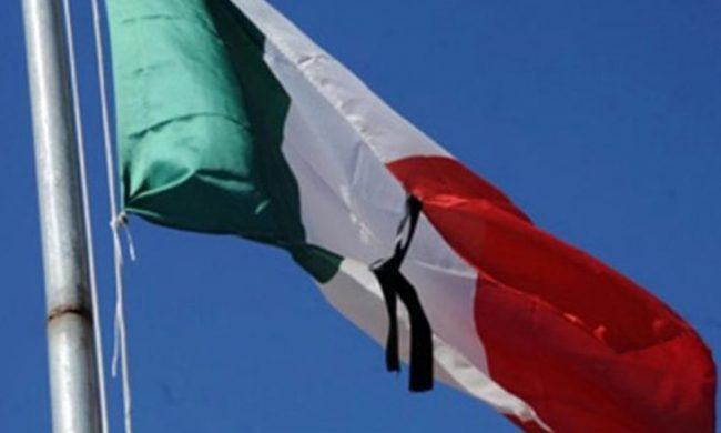 Invito a tutti i sindaci lecchesi: il 31 bandiere a mezz’asta e minuto di silenzio