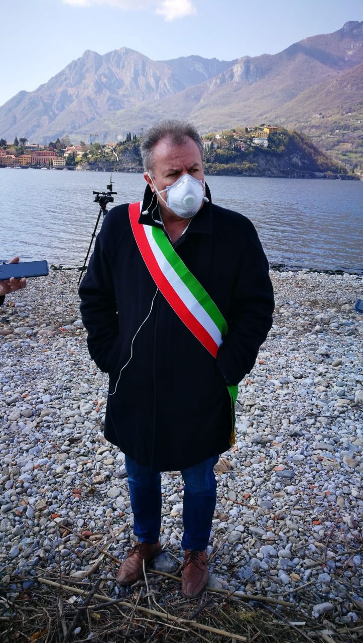 Il sindaco ai piedi di San Nicolò: “Non mi unisco al coro del sospiro di sollievo, anzi” VIDEO
