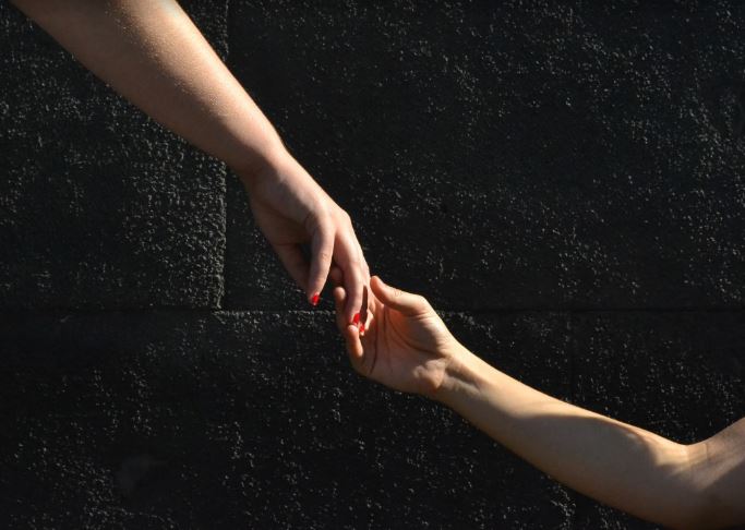 La minorenne scomparsa è in contatto con i genitori. “Si spera che oggi stesso rientri a casa.”