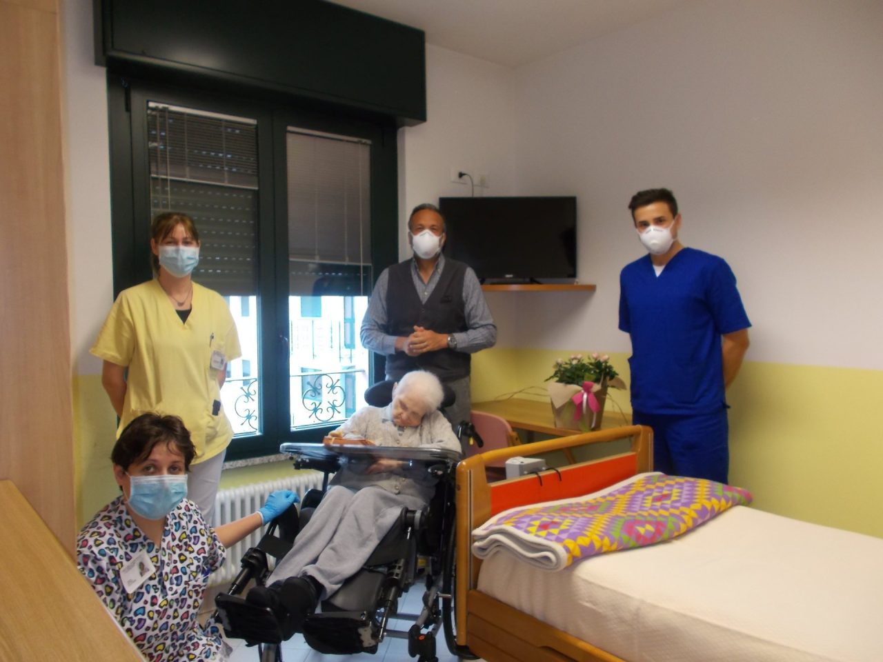 Calolzio: Ester Castellazzi spegne 100 candeline