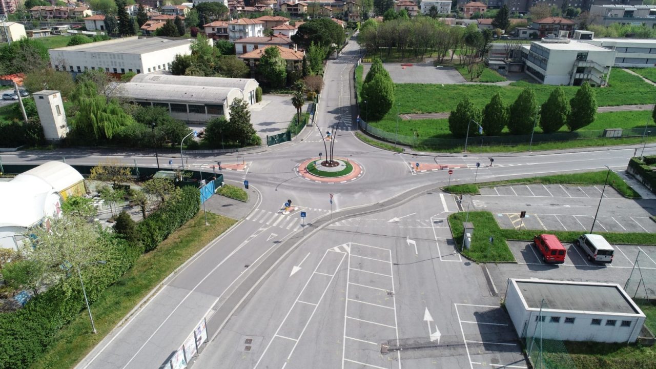 Calolzio, controlli della Polizia locale con il drone FOTO