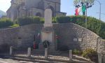 25 aprile a Carenno: sindaco e alpini al Monumento dei Caduti