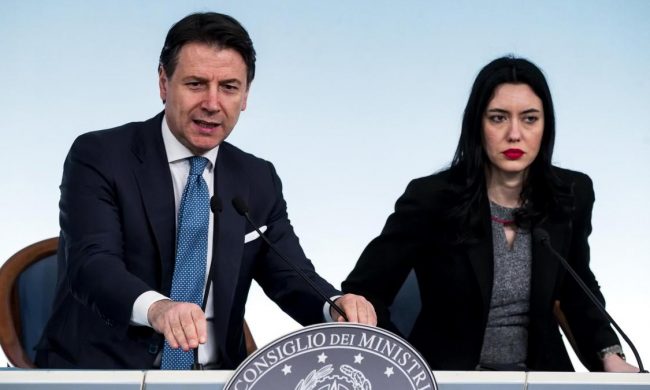 Maturità on line e tutti ammessi:  ecco il testo del decreto scuola