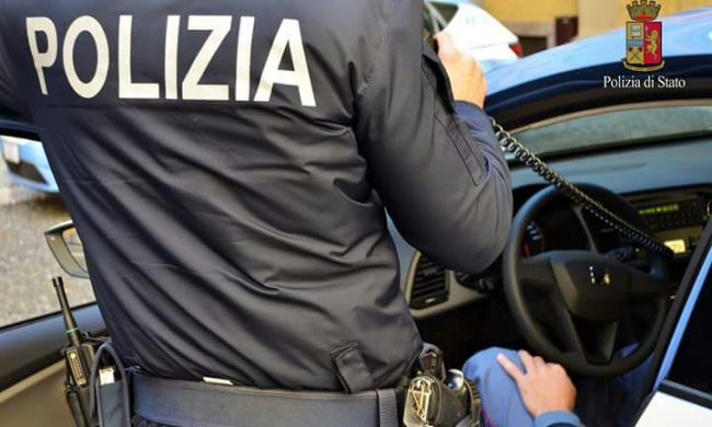 Tenta di rubare una bicicletta, beccato dal proprietario e dalla Polizia