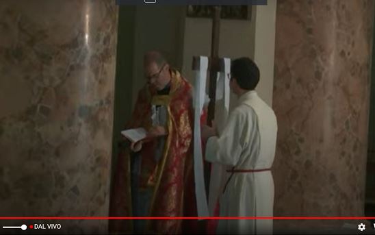 Via Crucis a Lecco in una Basilica deserta VIDEO IN DIRETTA