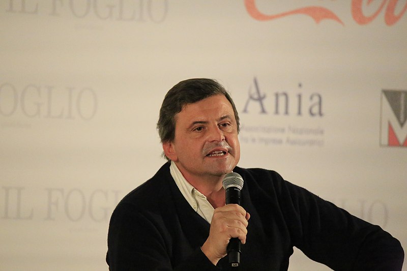 Calenda: “Bisogna aiutare le imprese”