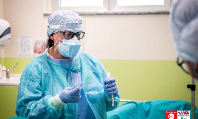 Sabato 7 novembre a Lecco niente tamponi al personale scolastico e studenti. Servizio a Merate