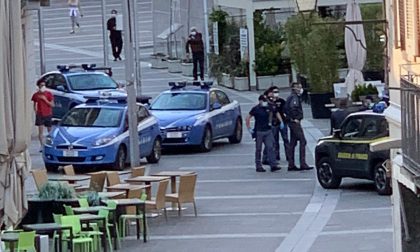 Disordini in piazza XX Settembre, interviene la Polizia