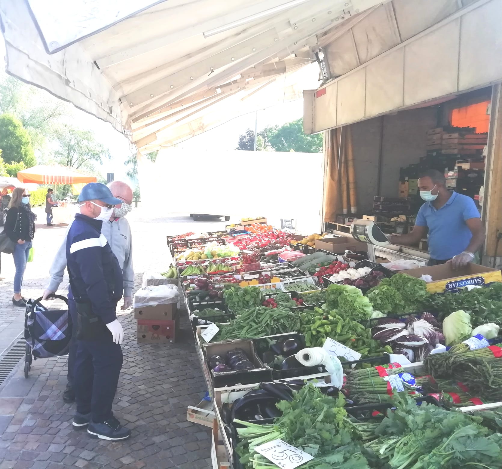 Mercato Olginate del 8 maggio
