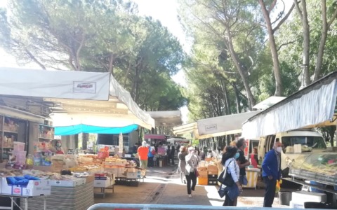 Il mercato di Calolzio ha riaperto i battenti FOTO E VIDEO