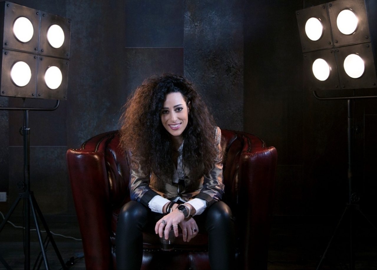 La cantante calolziese Mara Bosisio protagonista della cover “Viva la Vida” con gli “Italian Artist” FOTO E VIDEO