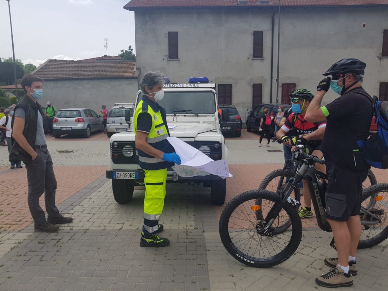 24enne scomparso nel Lecchese: un intero paese in campo per cercare Giovanni