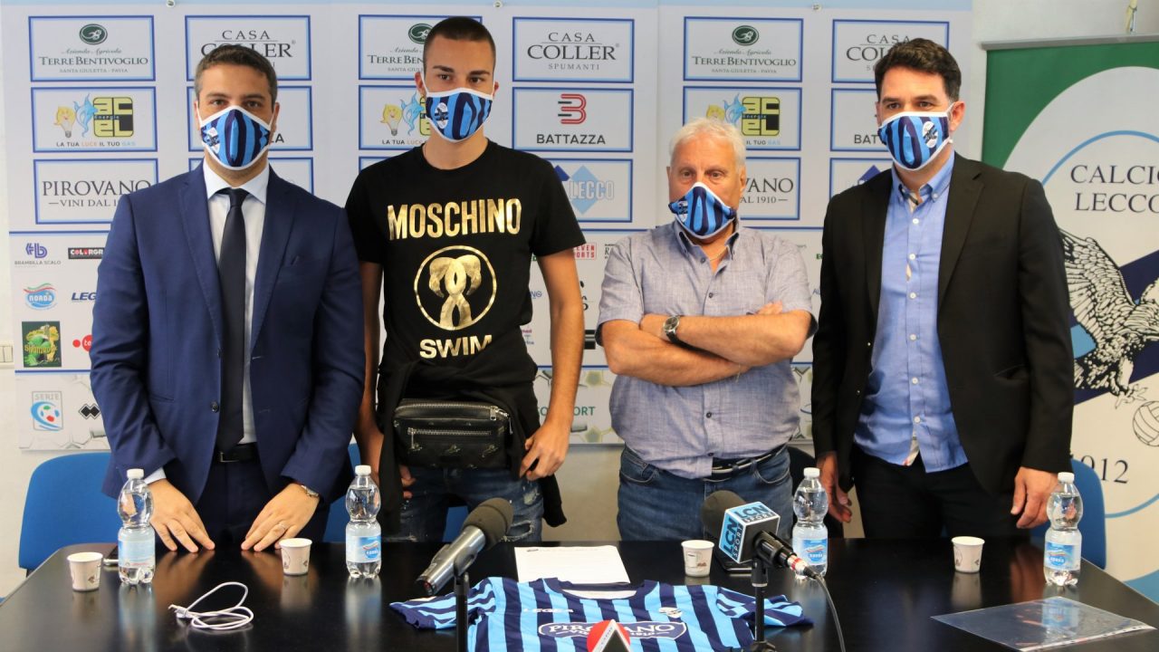 I blucelesti confermano mister D’Agostino e presentano il nuovo ds Fracchiolla