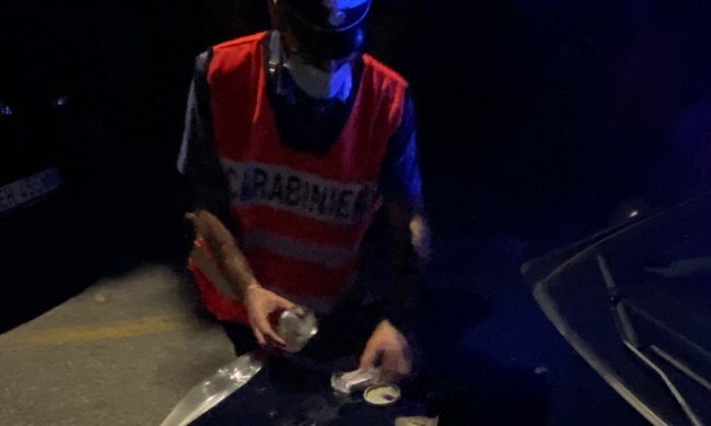 Fermato sulla Regina spacciatore di Alta Valle Intelvi: aveva con sé hashish “di qualità”