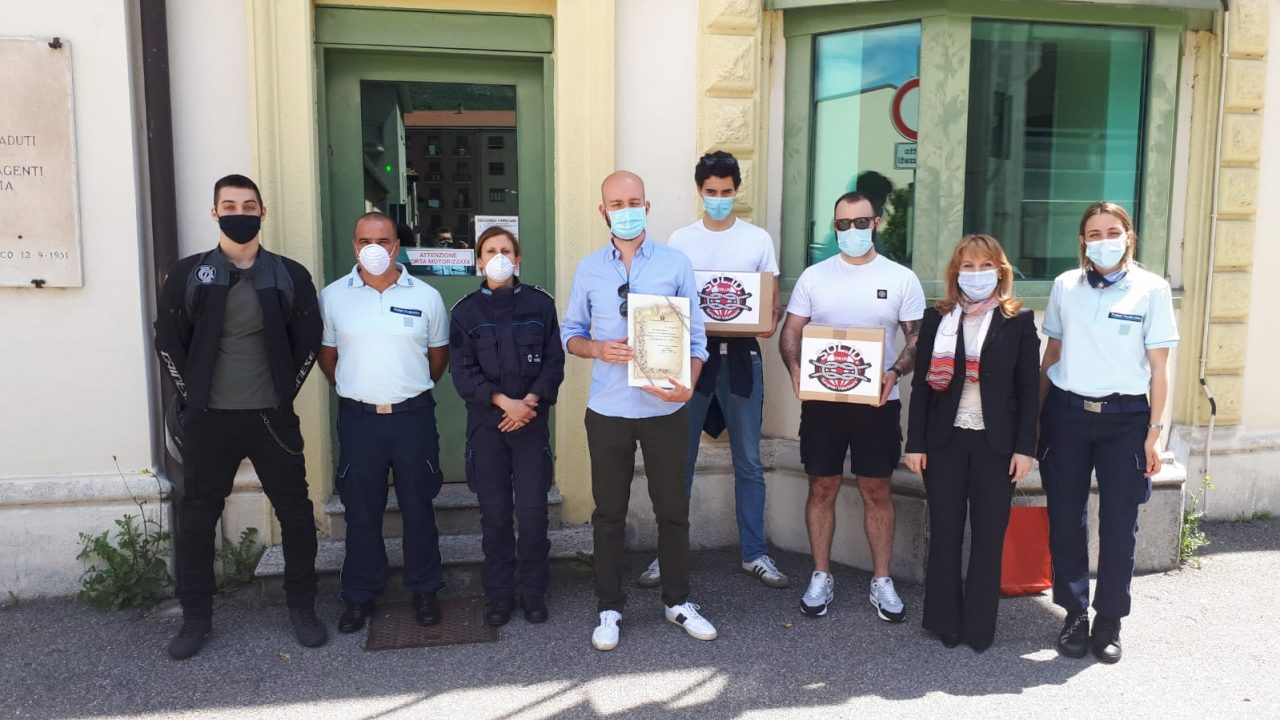 Conseganti gel igienizzanti e mascherine al carcere di Lecco