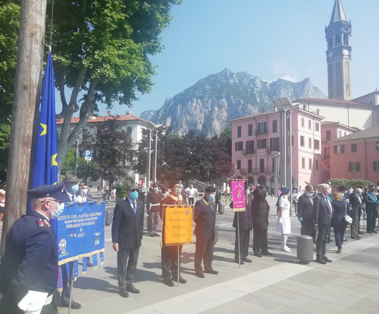 2 Giugno a Lecco, alzabandiera e il messaggio di Mattarella in piazza Cermenati FOTO