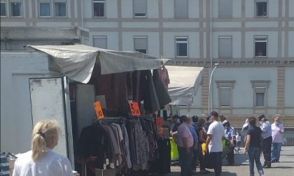 Botte al mercato: ambulante finisce in ospedale FOTO