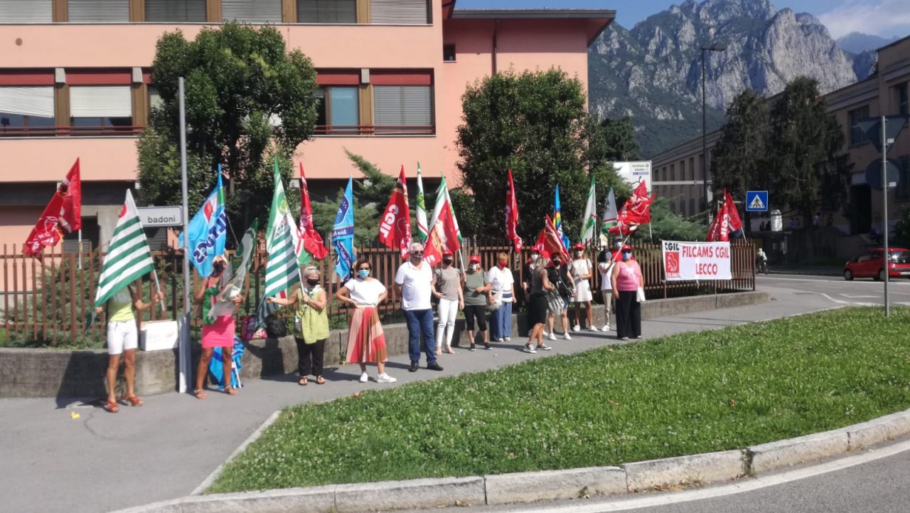 Presidio delle addette mense e pulizie delle scuole: “Servono maggior certezze”