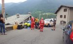 Si schianta con la moto da cross contro il guard-rail e rischia di precipitare, paura per un 20enne FOTO