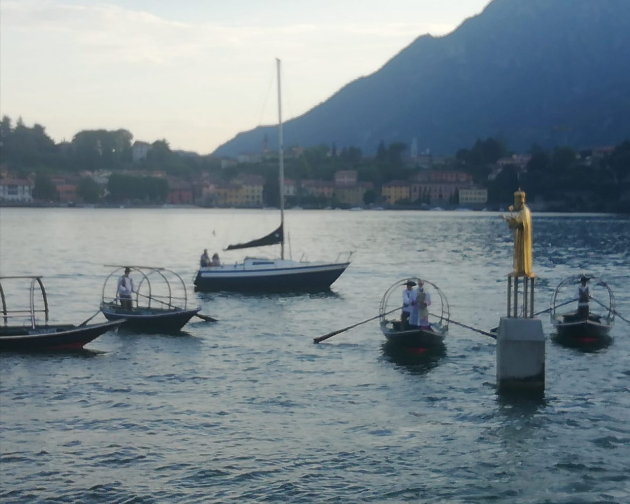 Con la Festa del Lago, senza i tradizionali fuochi, è iniziata l’estate Lecchese FOTO E VIDEO