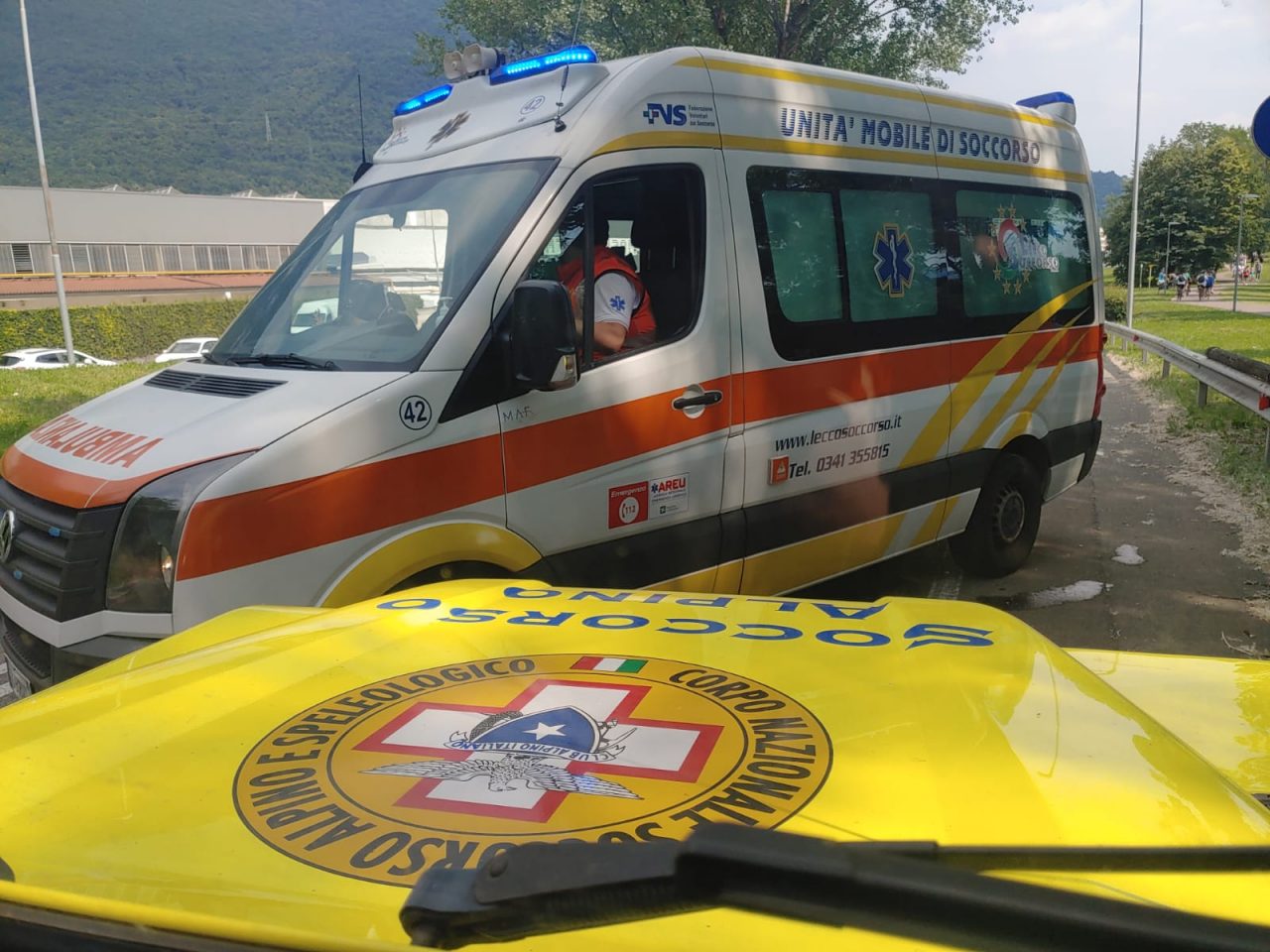 Malore in acqua dopo il pic nic: 26enne rischia la vita per un tuffo