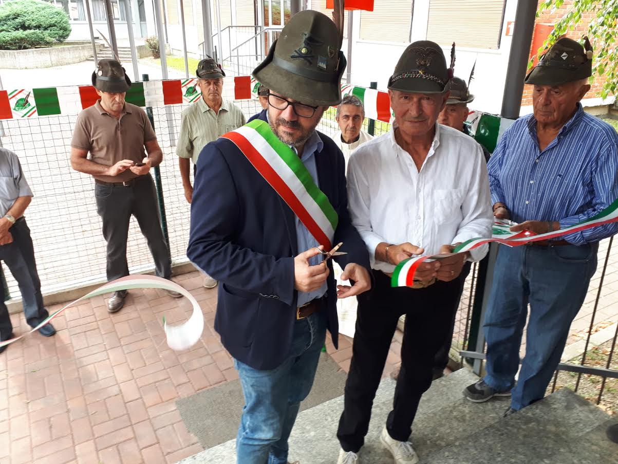 Penne nere in lutto per lo storico capogruppo