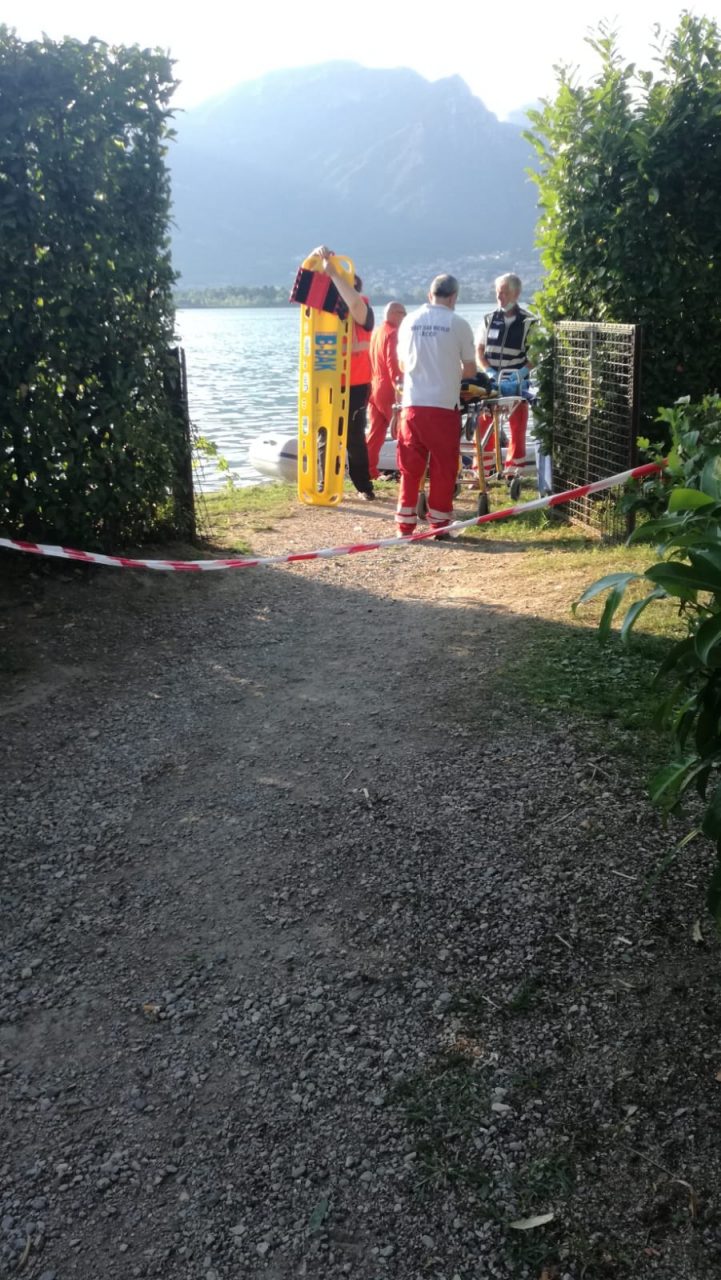 Giovane scomparso nelle acque del lago di Oggiono ritrovato morto FOTO