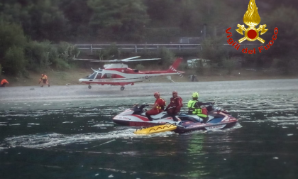 Giovane disperso nel lago: le ricerche continueranno giovedì FOTO