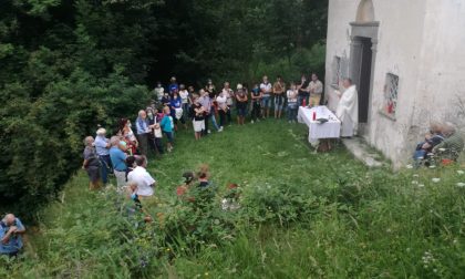Veglia per i gemellini uccisi dal papà, Don Bruno Maggioni: "Dio perdona quel padre"