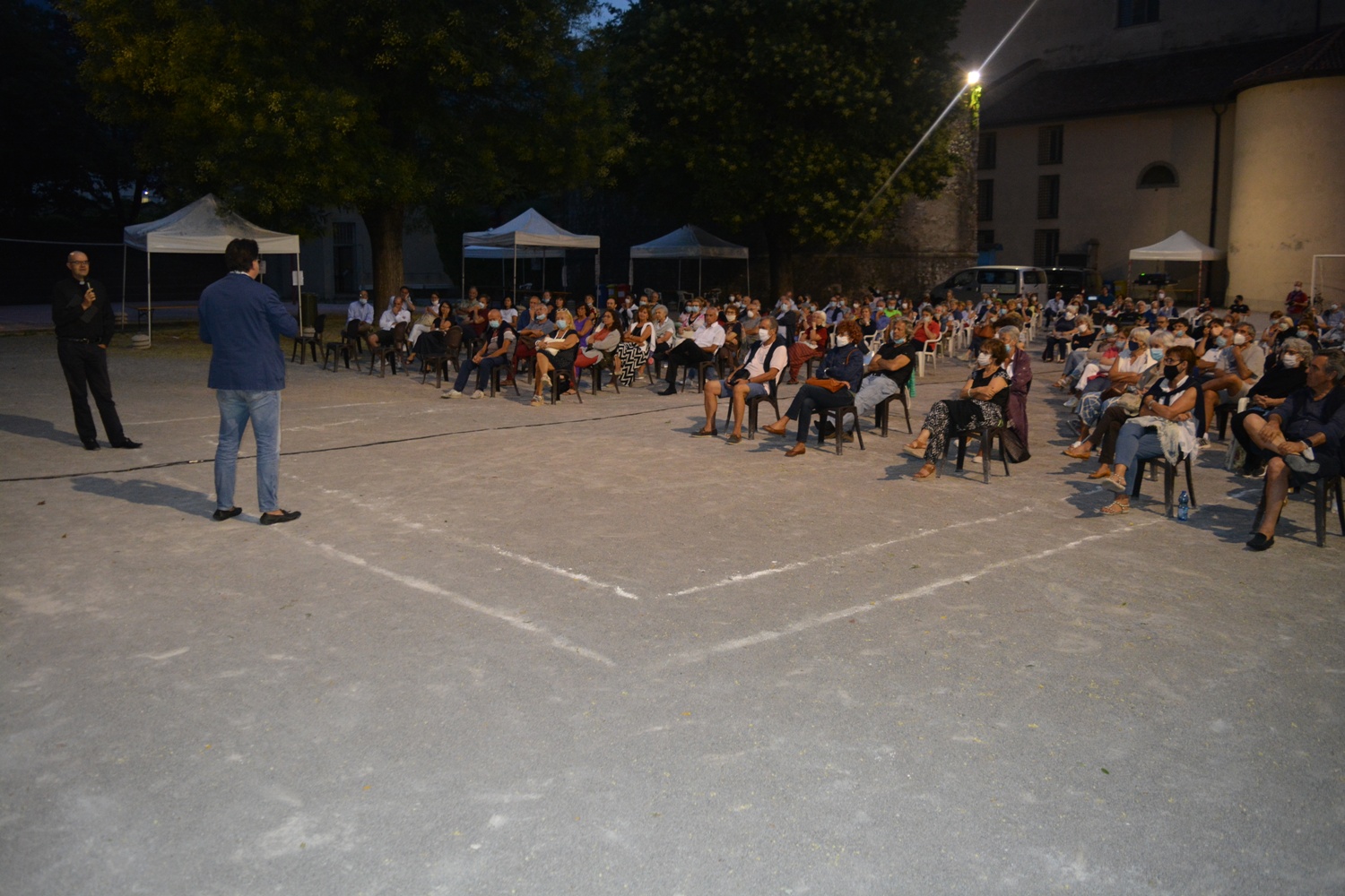 lazzaroni milani e platea fronte