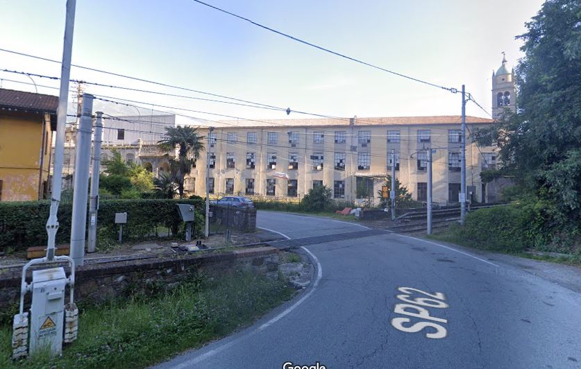 Chiude per un settimana il passaggio a livello di Bellano sulla SP 62