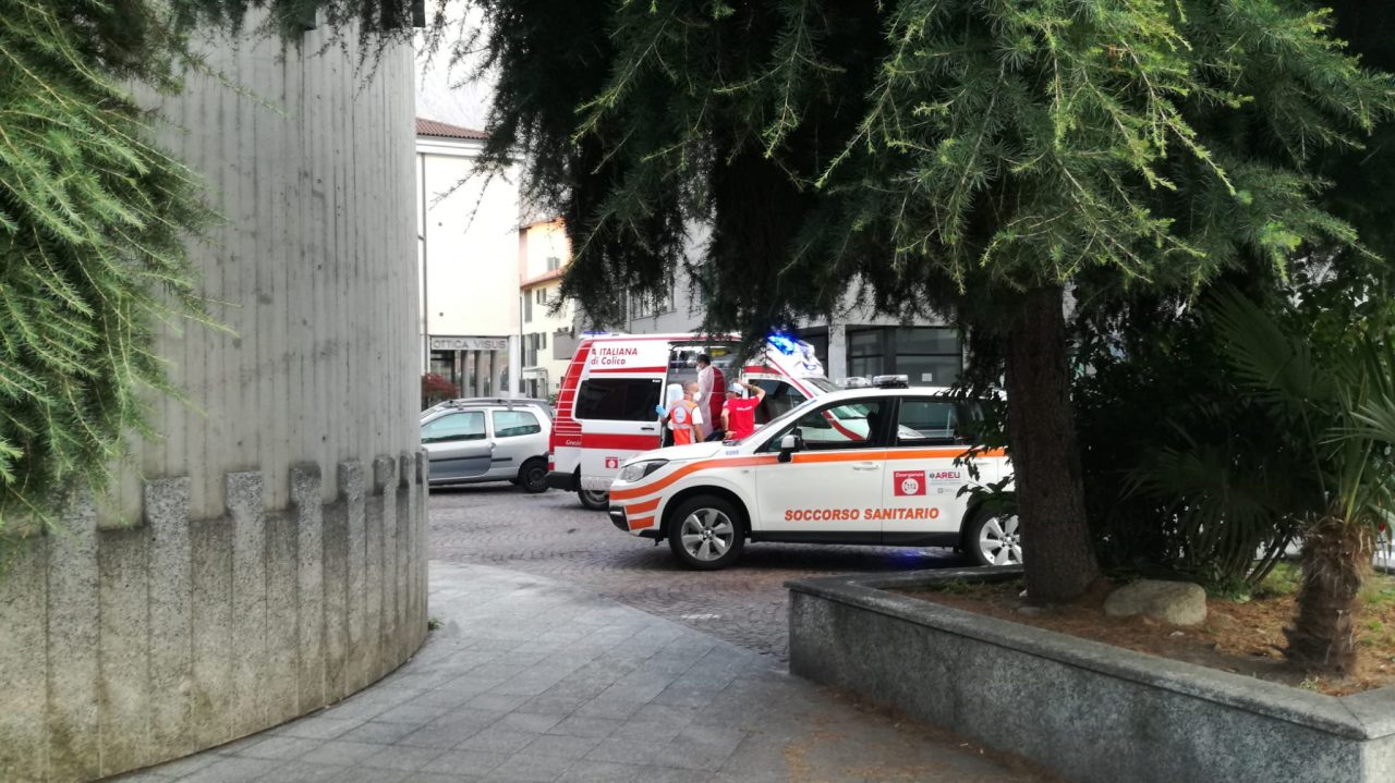 Aggressione all’arma bianca di fronte alla stazione di Colico