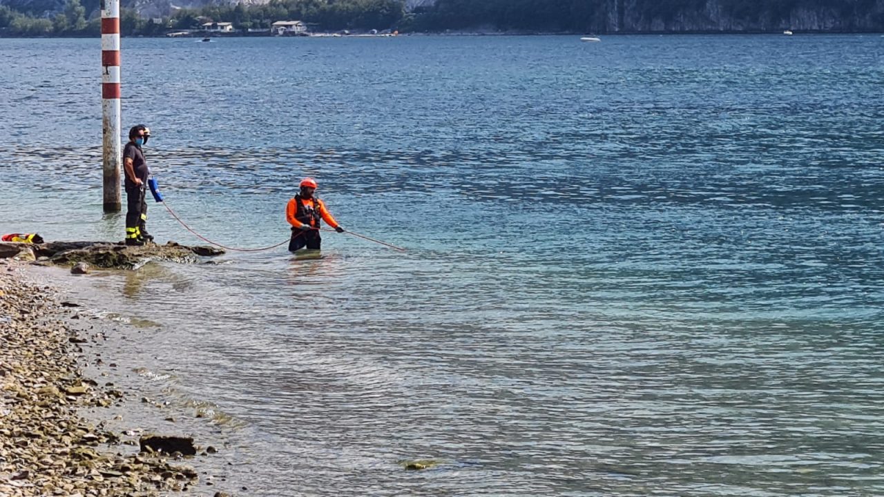 Proseguono le ricerche della giovanissima Fatou, dispersa nel Lago da giovedì. E il Lario restituisce un’altra salma