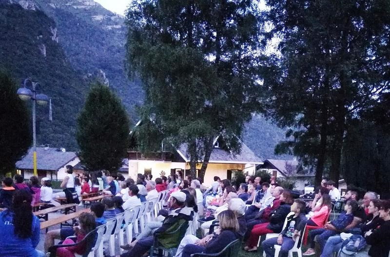 Ballabio, riparte il cinema all’aperto: appuntamento ogni martedì