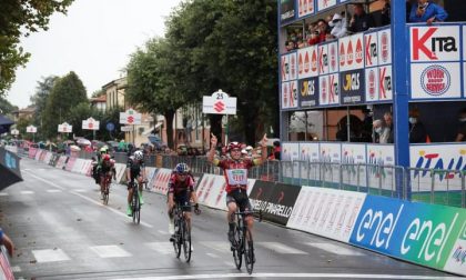 Colnaghi concede il bis al Giro d'Italia e conquista la maglia rosa