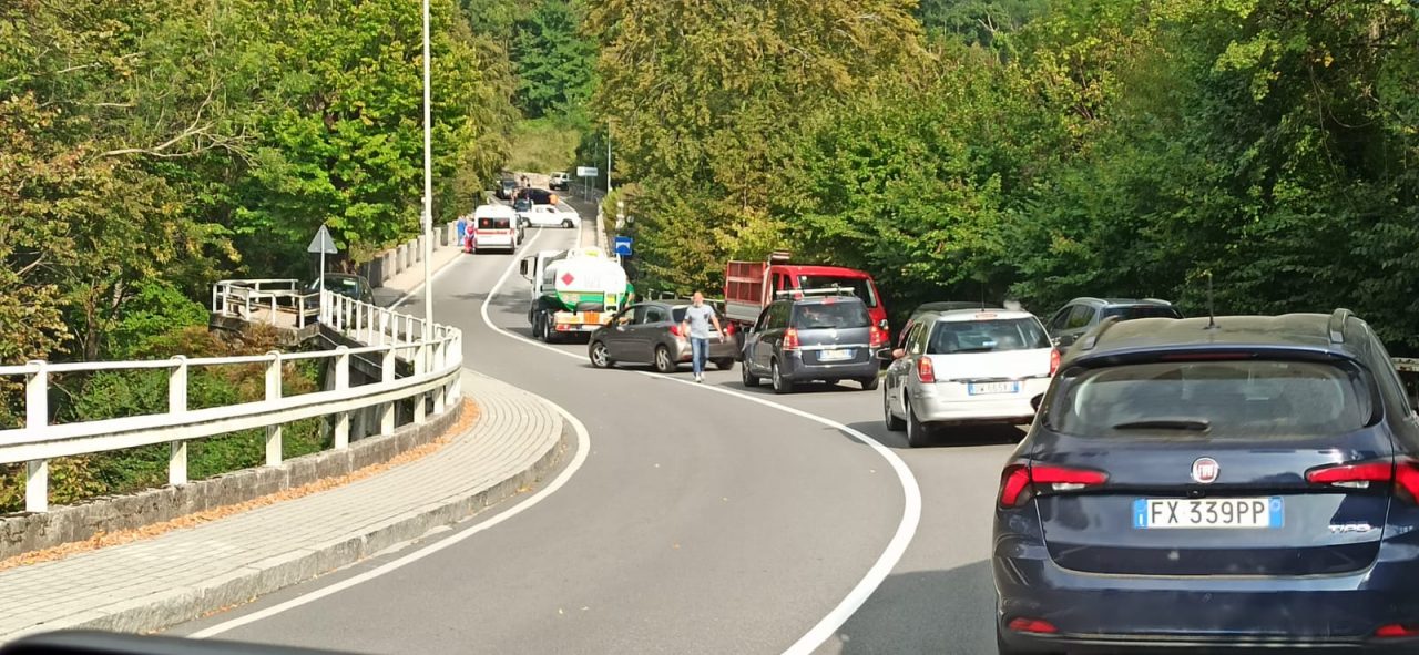 Salvata la donna che voleva buttarsi dal ponte della Vittoria
