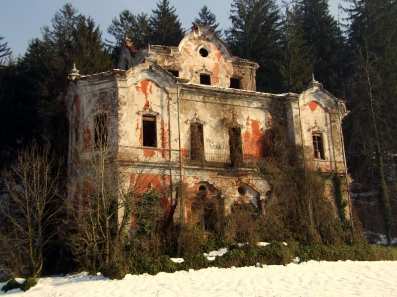 Viaggio nella casa dei fantasmi lecchese con Atlas Obscura VIDEO