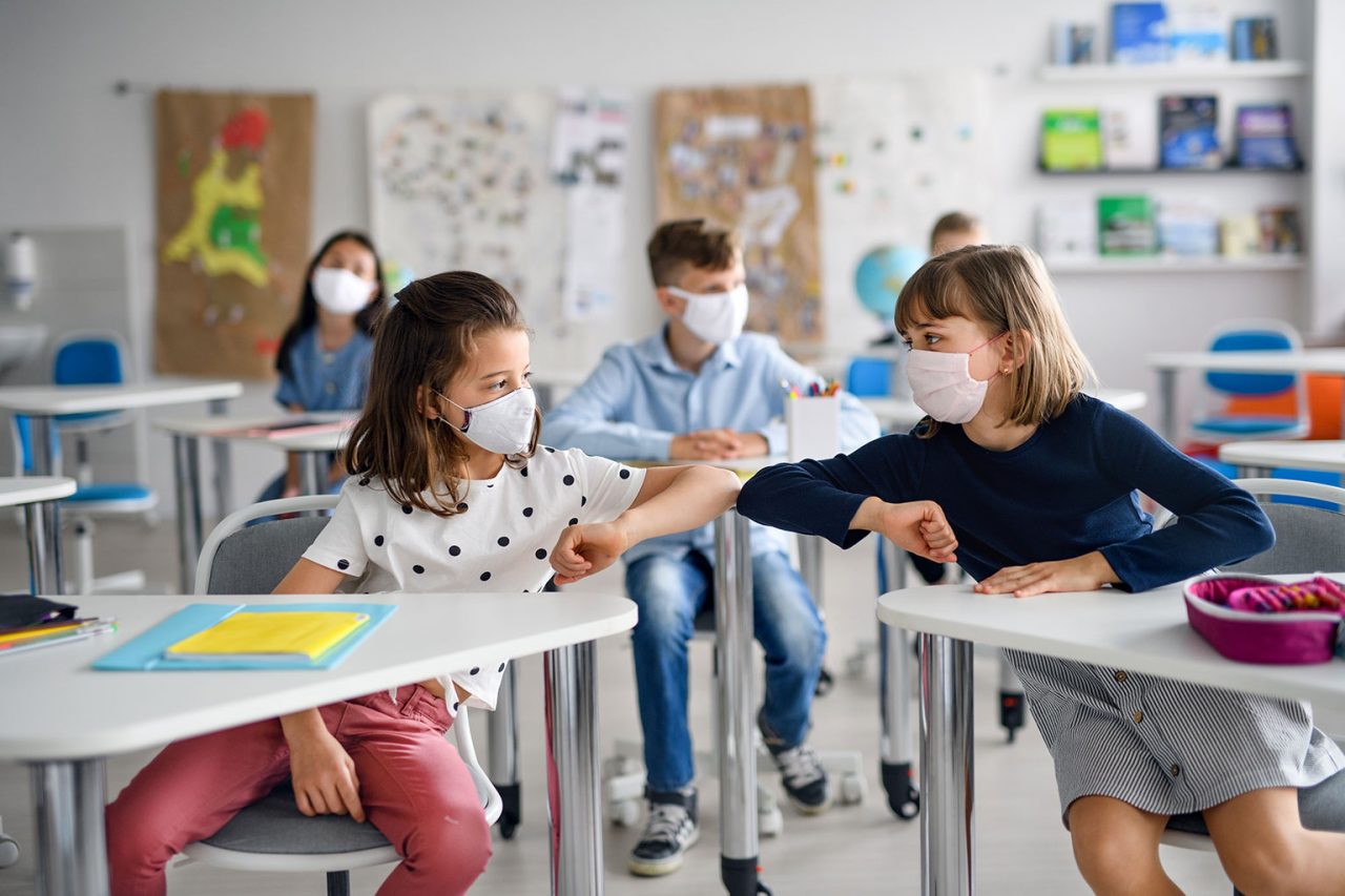 Riapertura delle scuole: su 206mila docenti e operatori quasi 57mila hanno fatto i test sierologici. 2700 i positivi