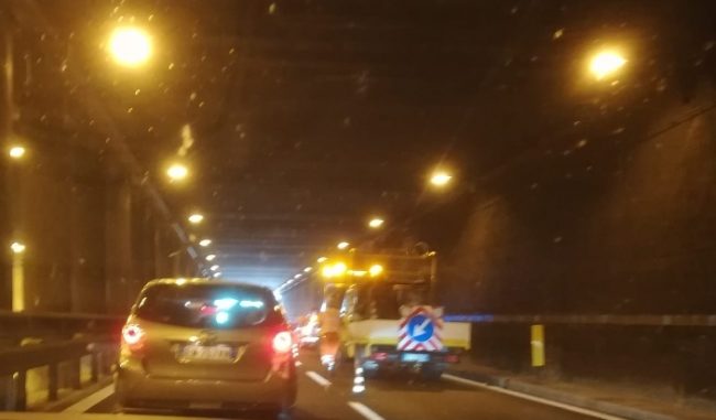 Incidente in Tangenziale Est: lunghe code in direzione Lecco