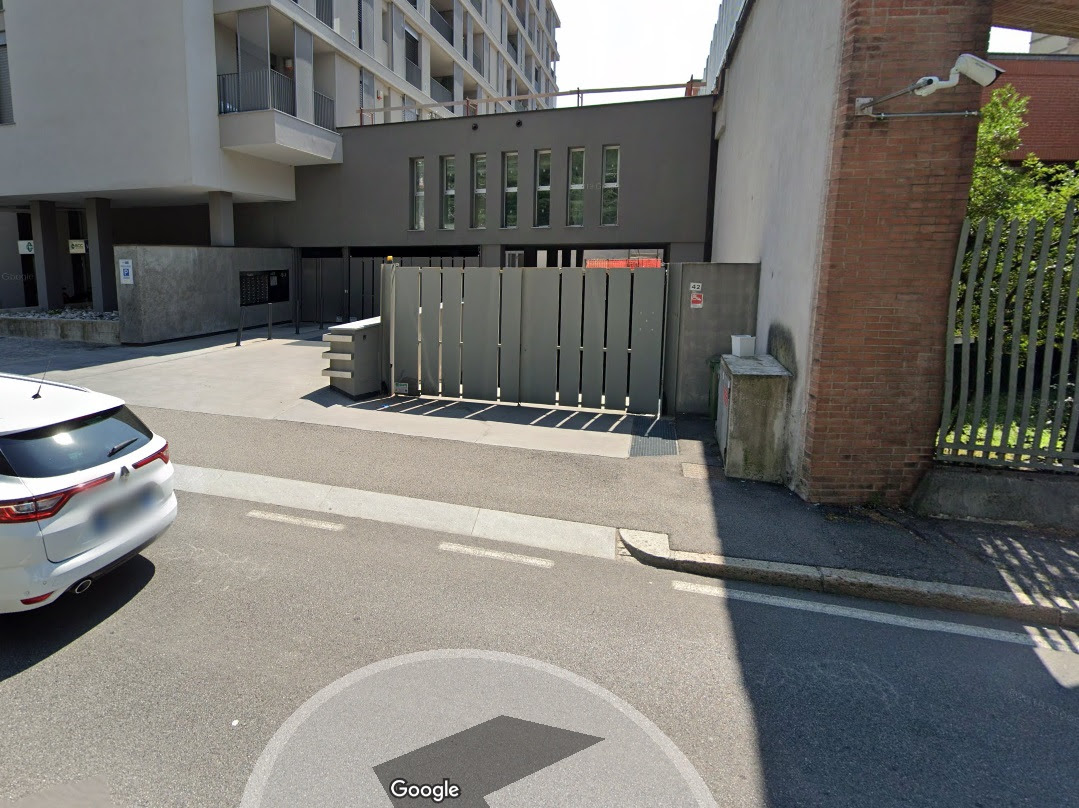 Technology Tower: apre agli abbonati il parcheggio in corso Promessi Sposi