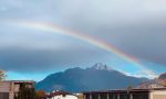 Dopo il maltempo via le nuvole e il cielo regala un arcobaleno spettacolare FOTO