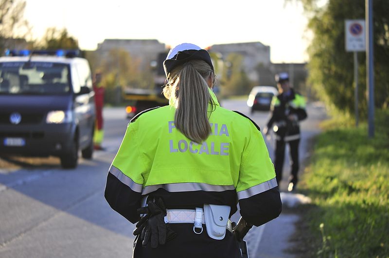 Si rinforza, con una nuova agente, il Comando di polizia intercomunale