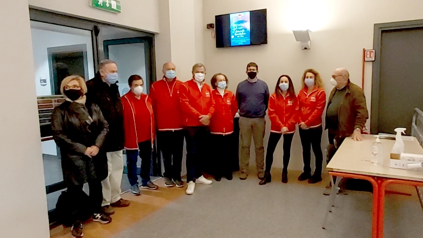 Diffondere la cultura del dono: Aido regala un monitor al Comune VIDEO