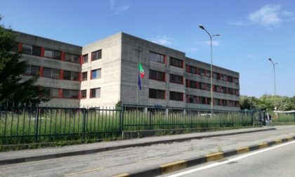 Covid-19, nuovo caso di contagio a scuola a Merate