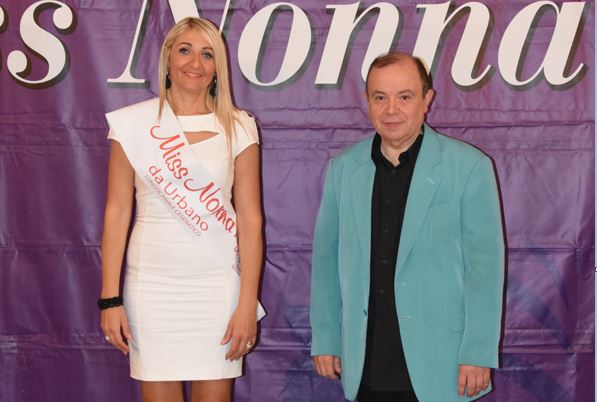 45 anni e due nipoti: la lecchese Stefania Bosco è Miss Nonna in Gambe 2020