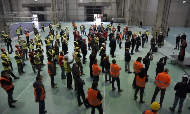 Covid: ancora oltre 4mila positivi in Lombardia. Più di 150 pazienti in terapia intensiva, riapre l’ospedale in Fiera