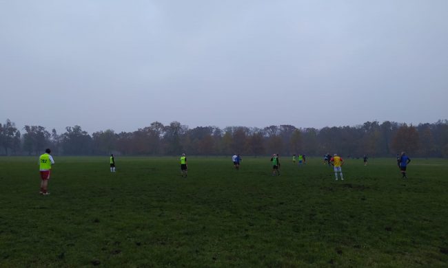 Partita abusiva di calcio: sgomberati dalla Polizia. Tra loro un medico